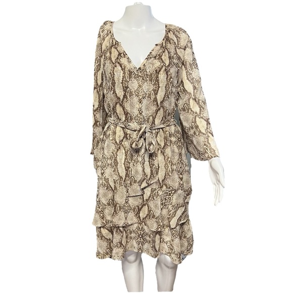 White House Black Market Dresses & Skirts - White House Black Market NWT - Women’s Belted Studded Animal Print Dress Sz. XS